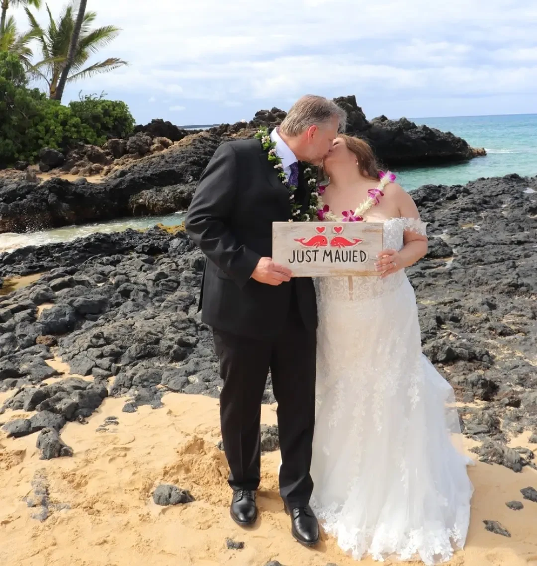 Heather & Christopher. Desktop Image