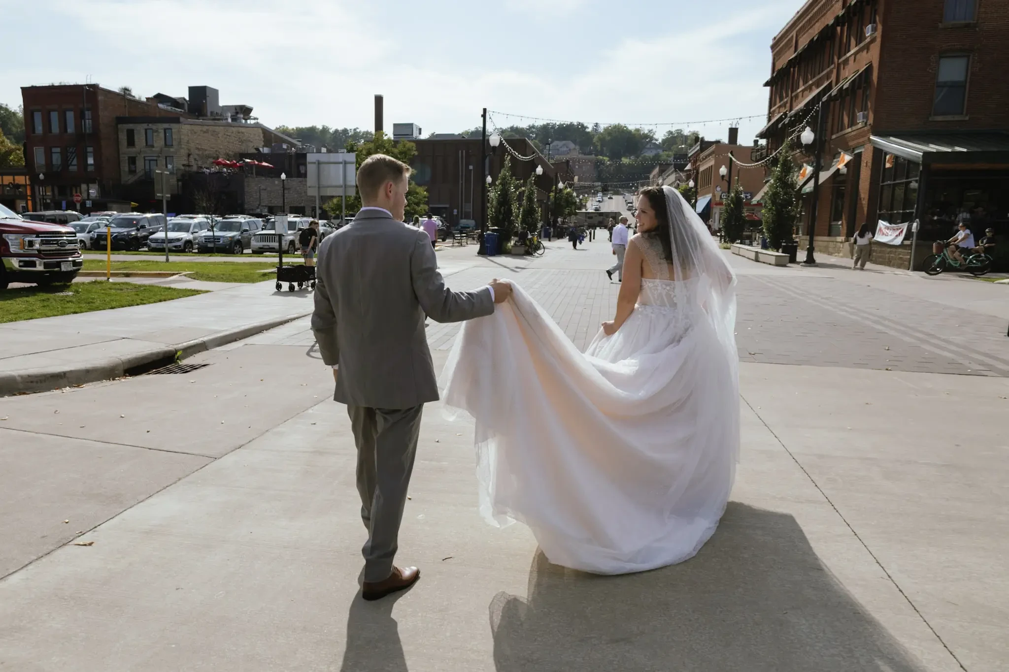 Jessica & Alec. Desktop Image